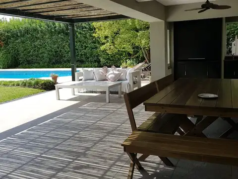 Casa en Venta en Mayling Club De Campo, USD 1.400.000