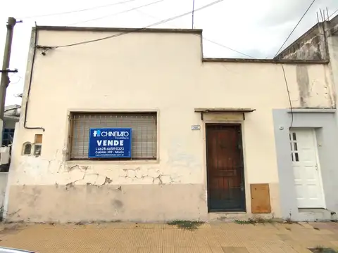 Departamento tipo casa al frente en muy buena ubicación