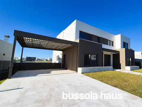 Casa 3 dormitorios al lago en SANTA ANA, VILLANUEVA
