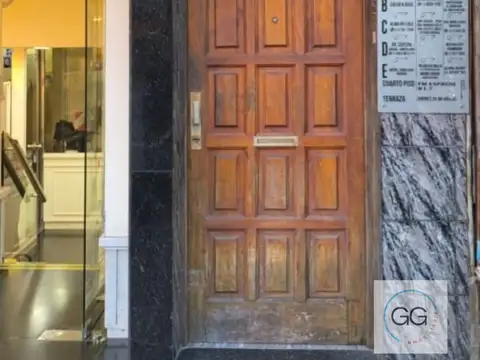 Alquila Oficina/Consultorio. Excelente Ubicación.Berazategui Centro.