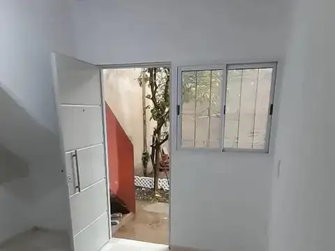 Depto Tipo Casa en Venta en Gerli, USD 37.000