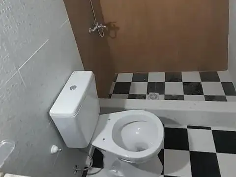 Depto Tipo Casa 2 ambientes con 1 baño