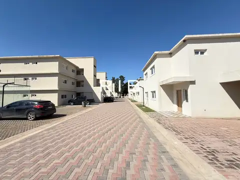 CHIC Village - Duplex de 4 ambientes con Jardín y Parrilla