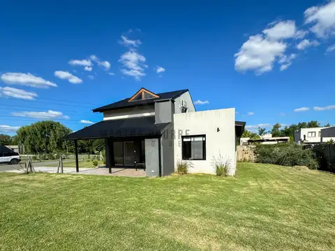 Casa  en Venta en Los Arces, La Cañada de Pilar, Pilar