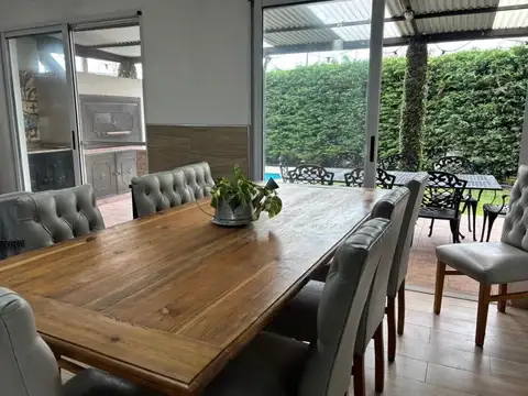 Casa  en Venta en San Eduardo, Pilar del Este, Pilar
