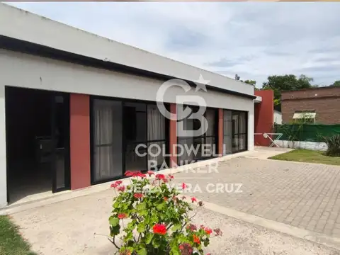 Moderna casa en Colastiné, Callejón Laborie 6000