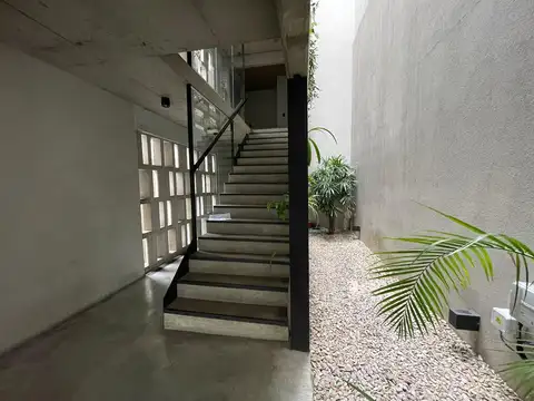 Oficina 2 ambientes con 2 baños