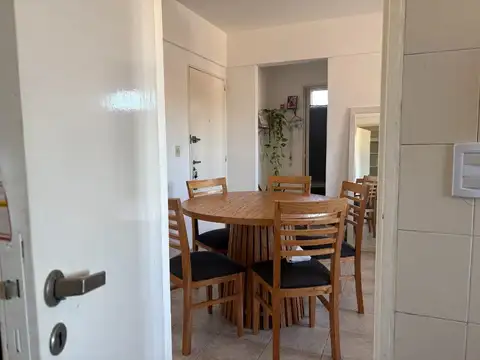 Aristóbulo Del Valle 700, Piso 3
