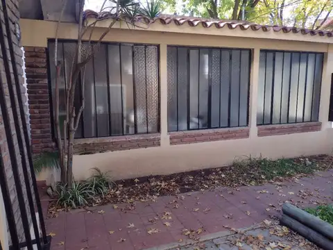 Casa en Venta en Olivos, USD 295.000