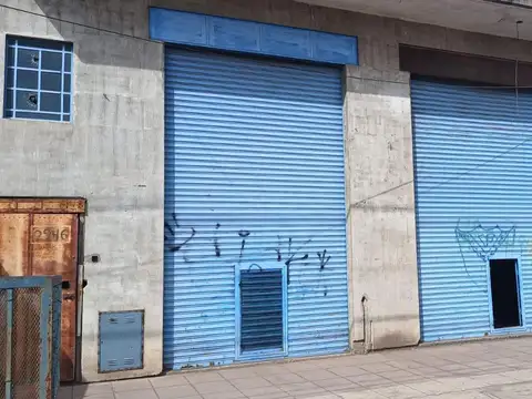 Local en Alquiler en Rafael Castillo, $ 800.000