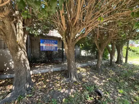 CASA CON TERRENO EN VENTA - ING.  ALLAN, LA CAROLINA 2
