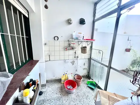 Departamento 4 ambientes con 2 baños