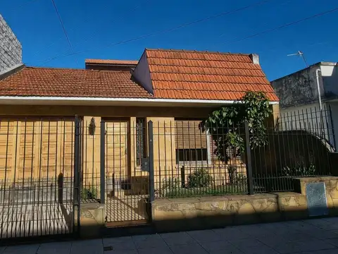 CASA EN VENTA LOMAS DE ZAMORA APTO CREDITO