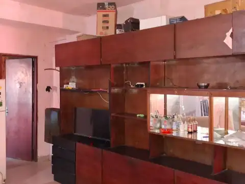 Departamento 6 ambientes con 2 baños