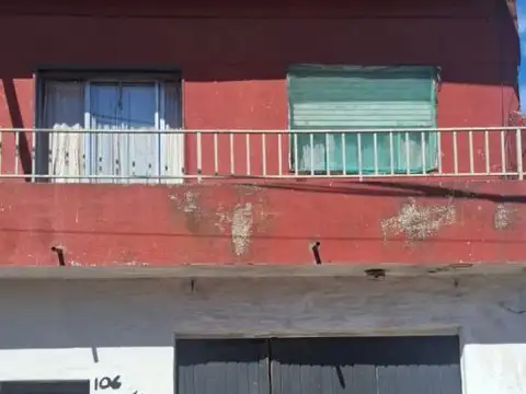 1 DE MAYO 100