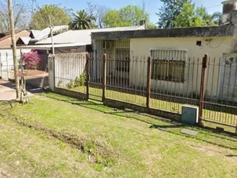 CASA 4 AMBIENTES MONTE GRANDE