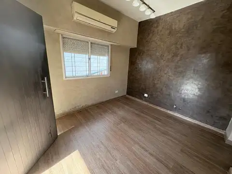 Casa en Venta en Moron, USD 170.000