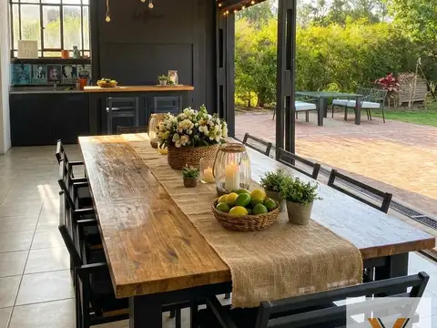 Casa en venta - 4 Dormitorios 3 Baños - Tigre