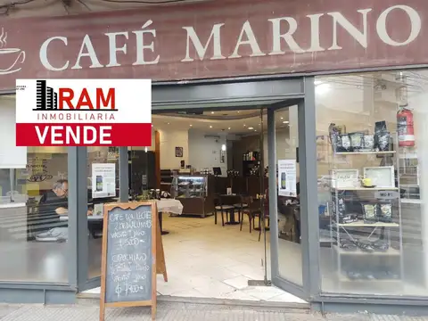 Excelente Cafetería Bar Gastronómico en esquina a una cuadra de plaza Flores