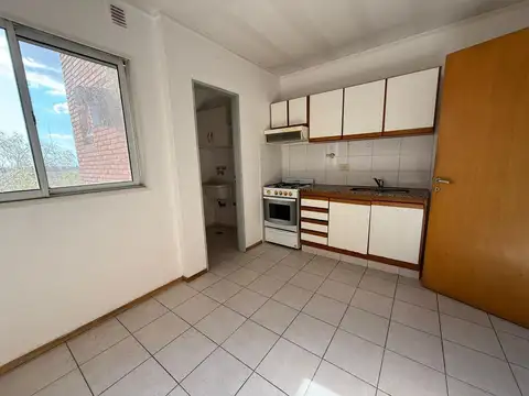 Departamento 3 ambientes con 1 baño
