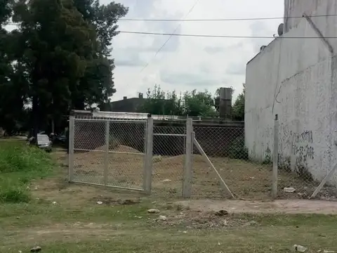 Terreno en Venta 20  mts Fondo