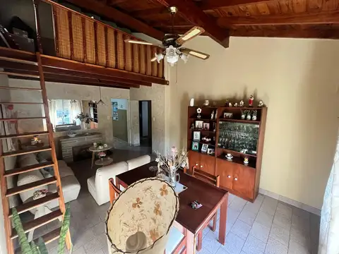 Casa 4 ambientes con 1 baño