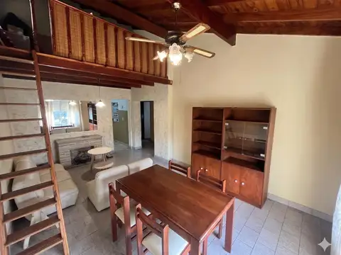 Casa 4 ambientes con 1 baño