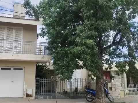 VENTA CASA 3 DORMITORIOS - BARRIO ROQUE SAENZ PEÑA