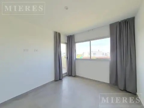 Casa en alquiler anual   Puertos barrio Araucarias