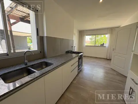 Casa en Alquiler en Puertos - Araucarias, USD 1.700