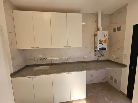 Casa 4 ambientes con 4 baños