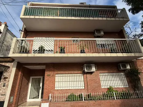 Departamento 3 Amb con 2 Baños en Impecable Estado, Excelente Ubicación