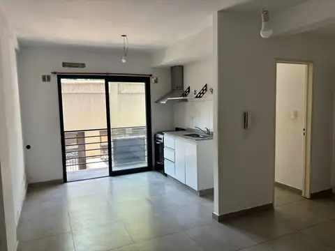 Tucumán 500, Piso 1