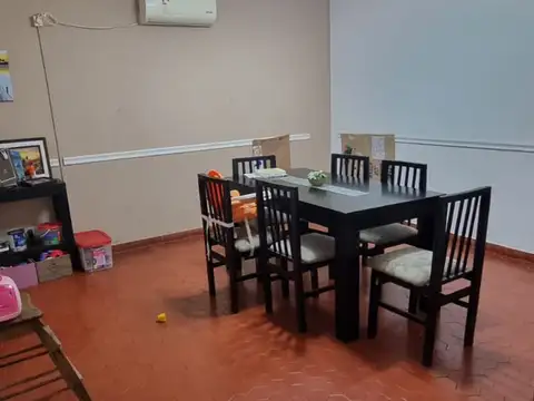 Casa en venta de 3 ambientes en excelente estado en San Miguel