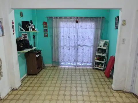 Depto Tipo Casa 4 ambientes con 2 baños