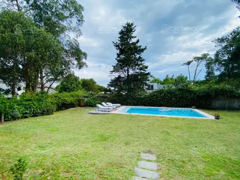 Casa en Venta en Montoya, USD 890.000