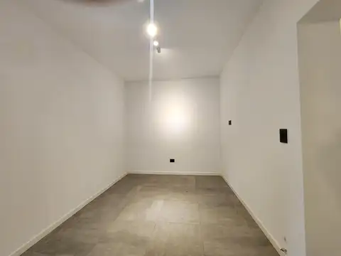 CASA EN PLANTA ALTA DE 3 DORMITORIOS CON PATIO Y TERRAZA
