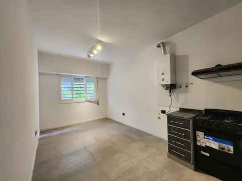CASA EN PLANTA ALTA DE 3 DORMITORIOS CON PATIO Y TERRAZA