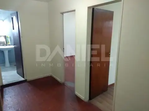 Oficina en Alquiler en Ituzaingo Sur, $ 500.000