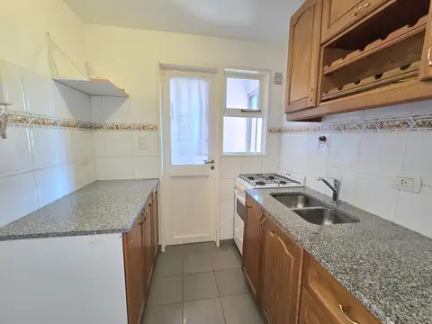 Departamento en Alquiler en Plaza Paso, $ 890.000
