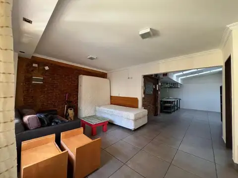 Depto Tipo Casa en Venta de 4 ambientes