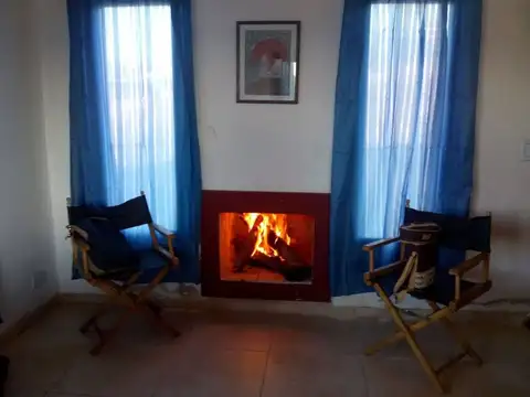 CASA 1 DORM  CON GRAN TERRENO 1300  EN SIQUIMAN