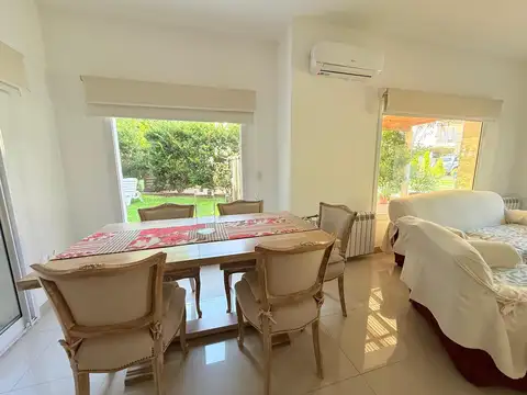 Casa en Alquiler en Las Margaritas, USD 1.200
