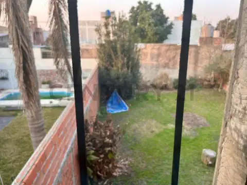 Venta de Casa de 3 dormitorios con  Escritorio en Los Hornos, La Plata