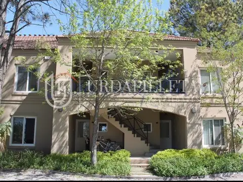 Departamento en venta - 1 piso - Carruajes -Pilara-