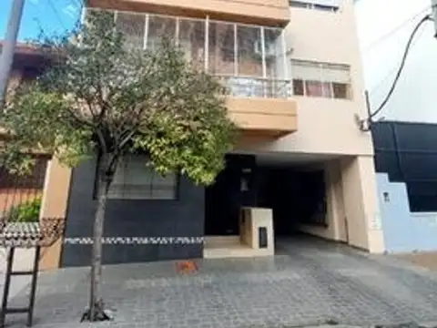 Alquiler 3 ambientes con cochera