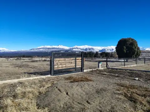 Lote exclusivo con vistas a la cordillera