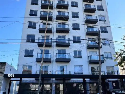 Departamento 2 ambientes seminuevo en alquiler