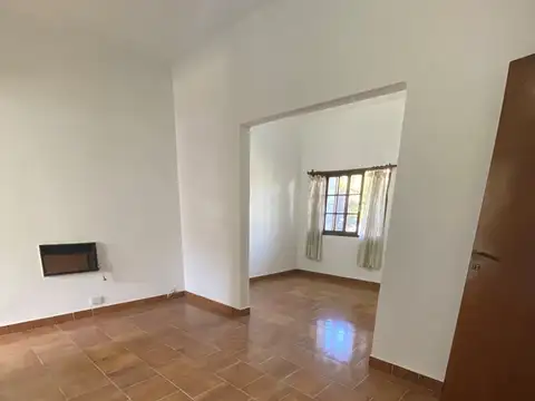Casa en Venta con 4 cocheras