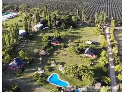 Complejo de cabañas en Rama Caída